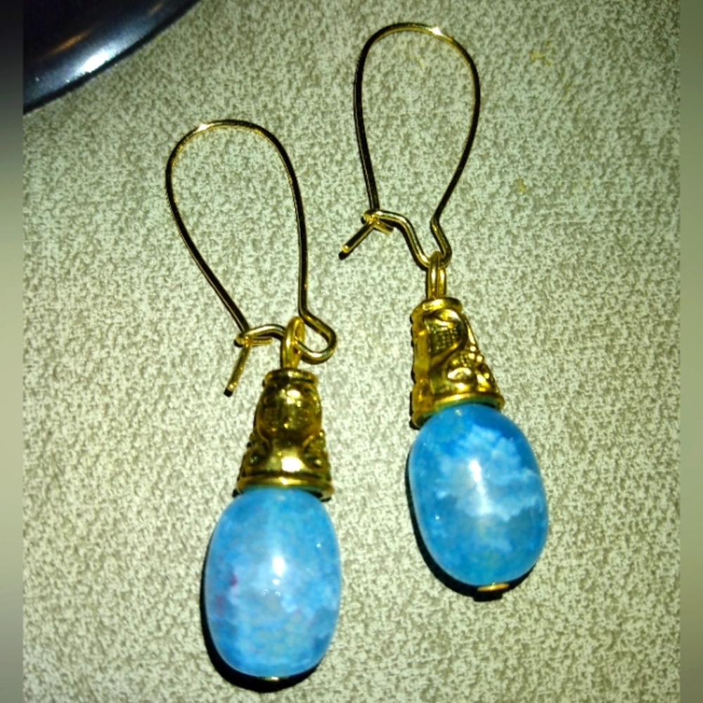 NEW! Unique Dragon Vein Blue and Gold Earrings